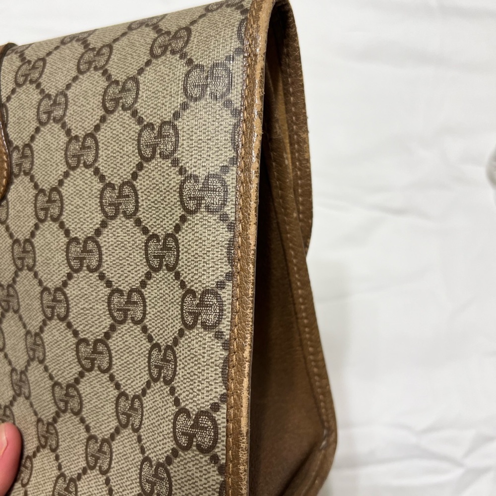 Vintage Gucci Clutch - Picture 5 of 15